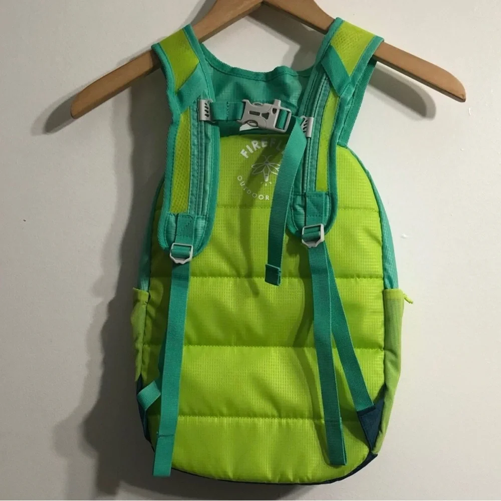 Firefly! Outdoor Gear unisex outdoor camping backpack green. 11”X 4.5” X 16”